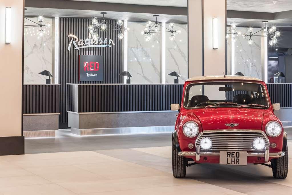 Radisson Red Hotel London Heathrow Intérieur photo